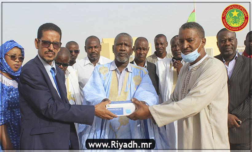  بلدية الرياض توزع كميات معتبرة من الكمامات على المترشحين للمسابقة (كونكور)